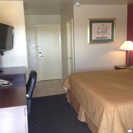 Colonial Inn Monahans Tx ภายนอก รูปภาพ