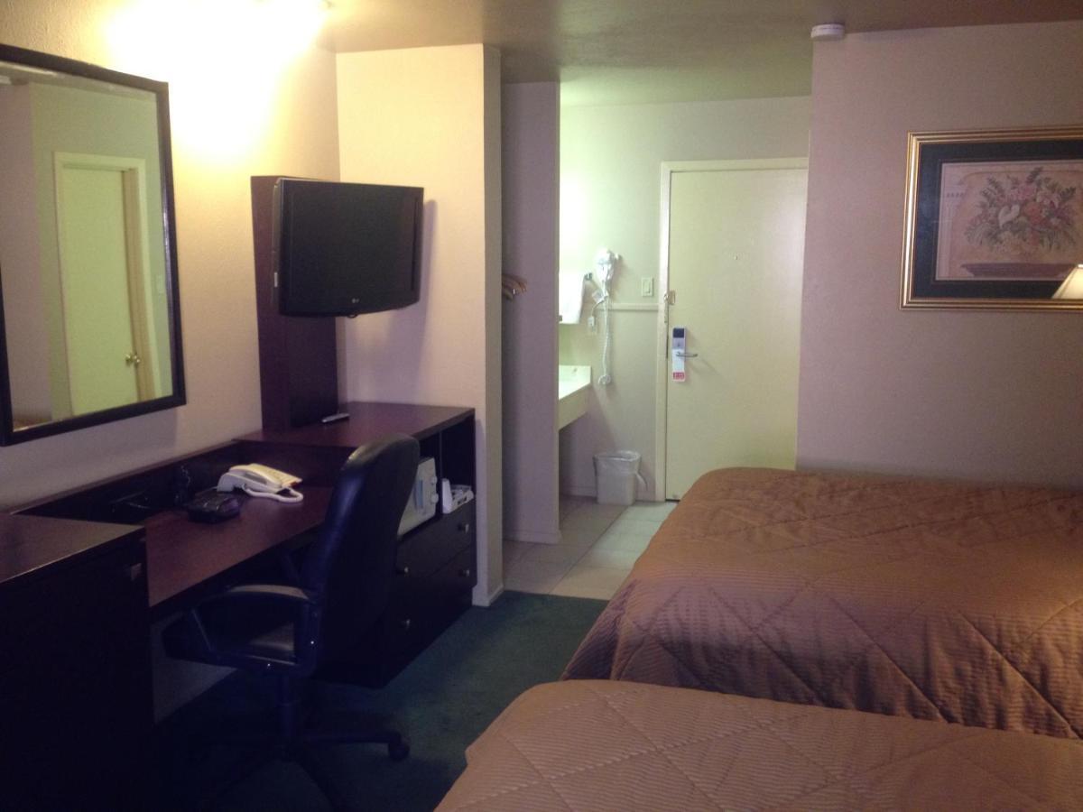 Colonial Inn Monahans Tx ภายนอก รูปภาพ